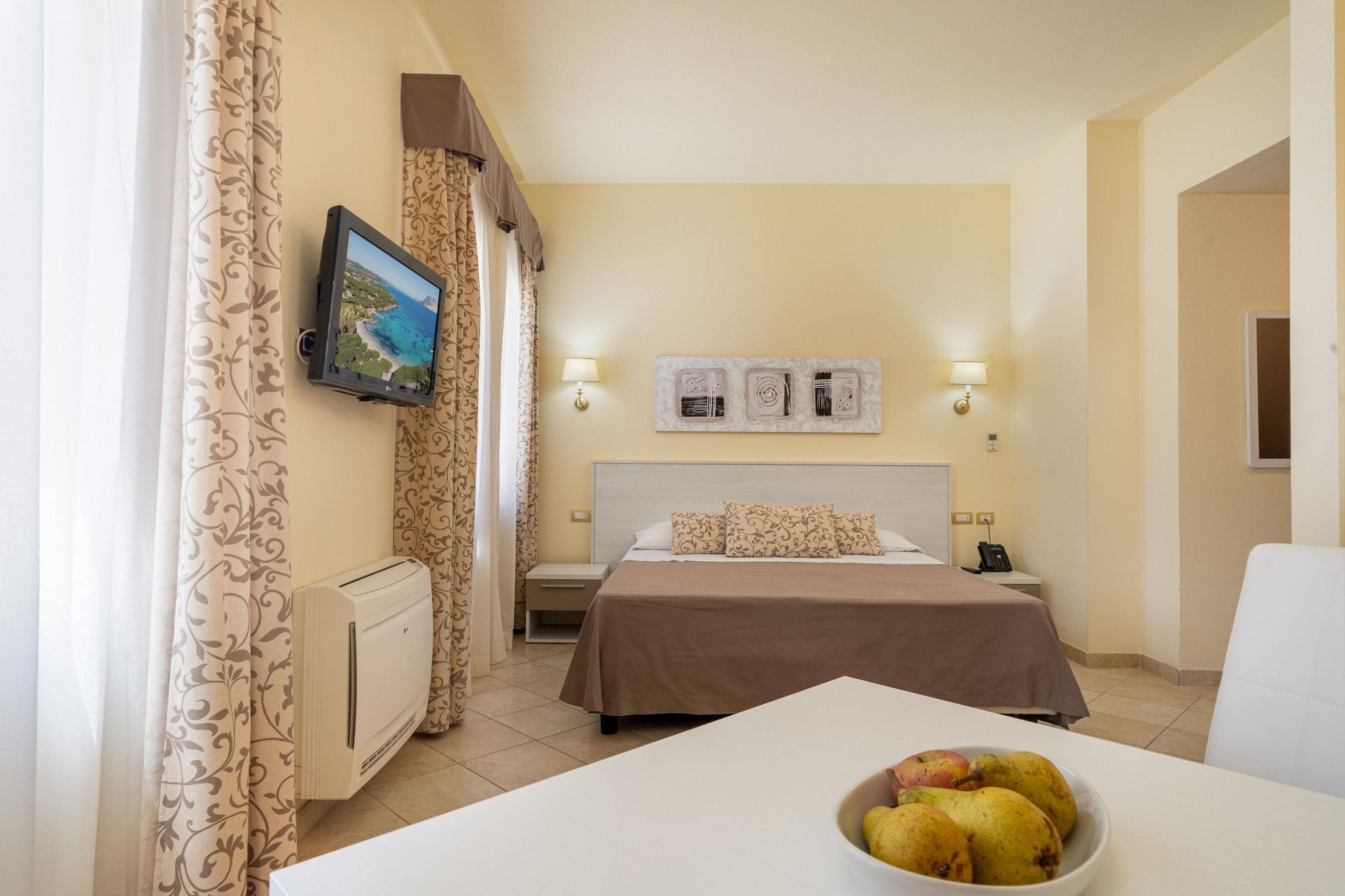 Hotel Regina Elena Olbia Esterno foto
