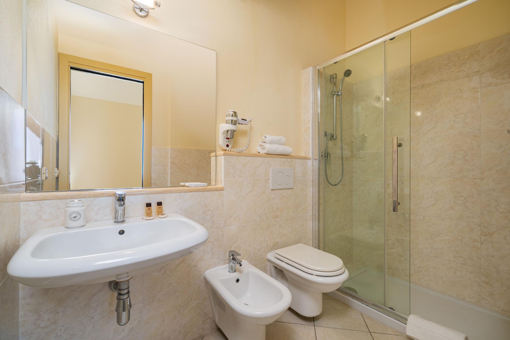Hotel Regina Elena Olbia Esterno foto